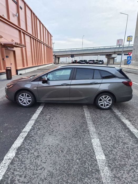 De vanzare Opel Astra K, break