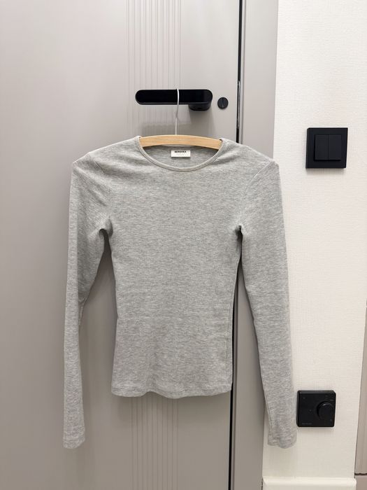 Zara лонгслив XS, все по 4000