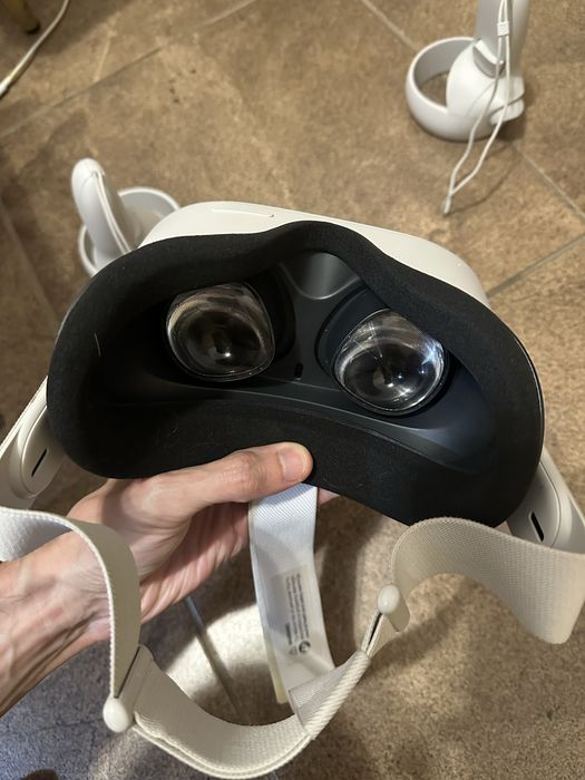 VR очки Meta Quest 2