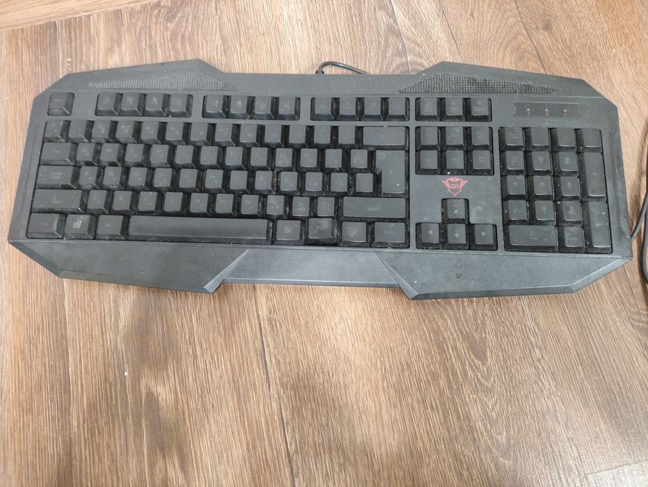 Клавиатура "trust GXT"