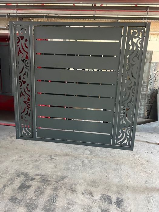 Vand porti,balustrade, lacre  orice model