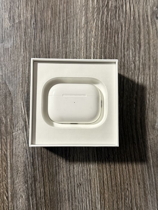 Casti Apple AirPods Pro 2 Carcasa MagSafe