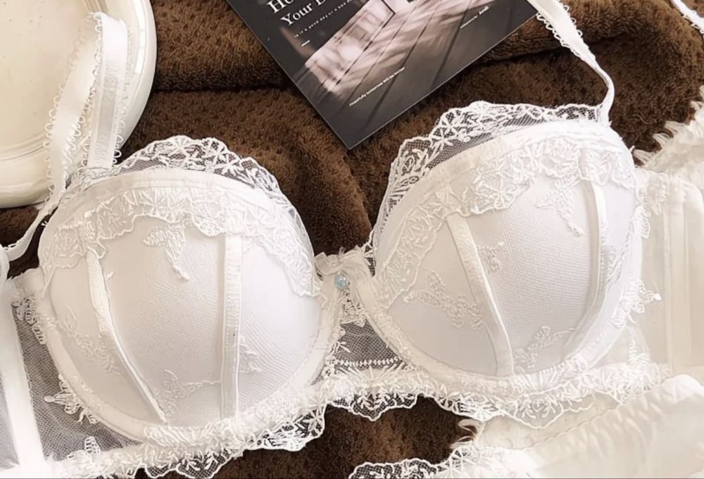 Лифчик бюстгалтер новый.