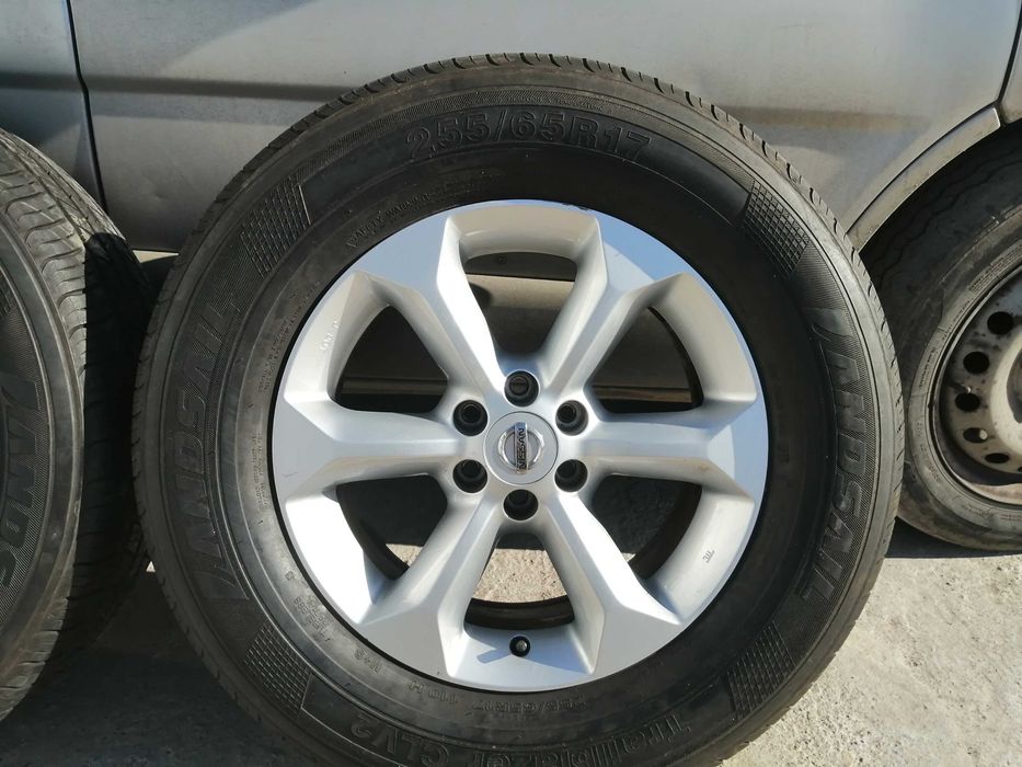 Нисан Навара 2007 16" джанти с гуми