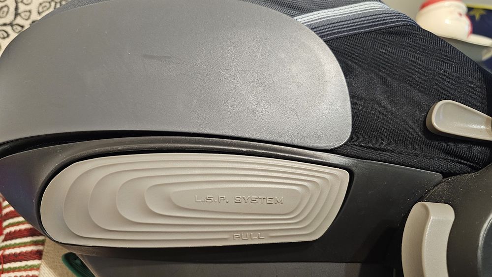 Кошче за кола Cybex Aton s2 i-size