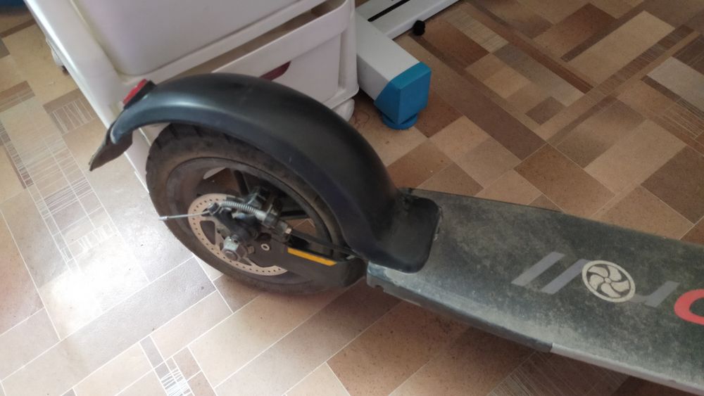 Продам электросамокат Speedroll s12