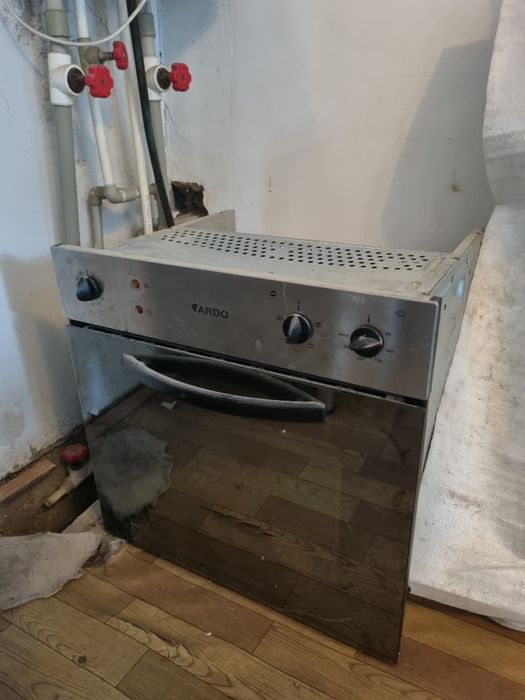 Духовка в хорошем состоянии