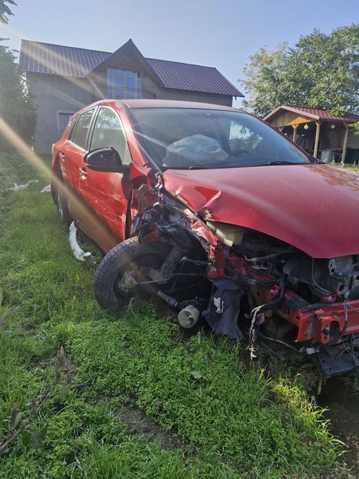 Dezmembrez Mazda 3 2.2 diesel 185 cai