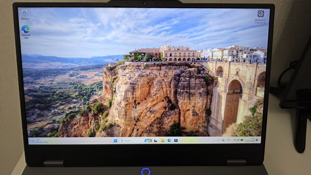 Игровой ноутбук Lenovo + наушники в подарок