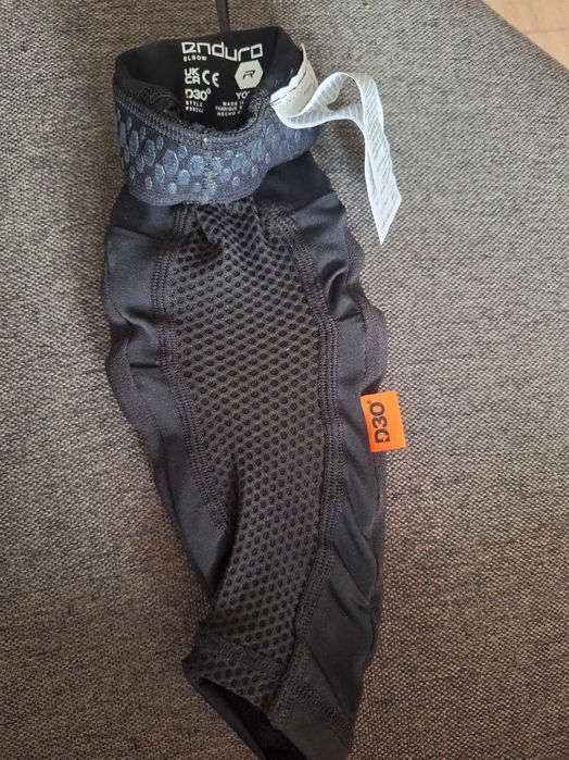 Налакътници fox kids enduro 6-12 размер нови