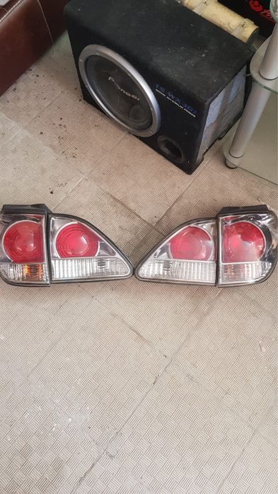 Задние фанари лексус rx300…оригинал..