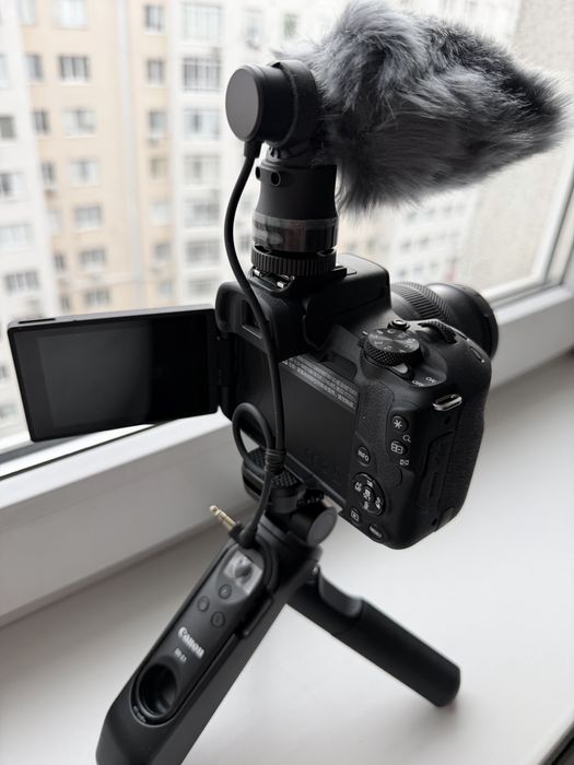 Kit Canon EOS R50