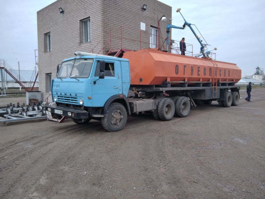 Продам камаз тягач
