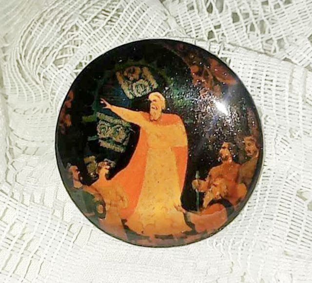 Часы  СССР и украшения