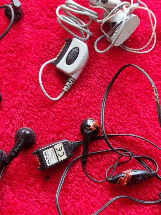 Casti audio pentru telefon cu butoane