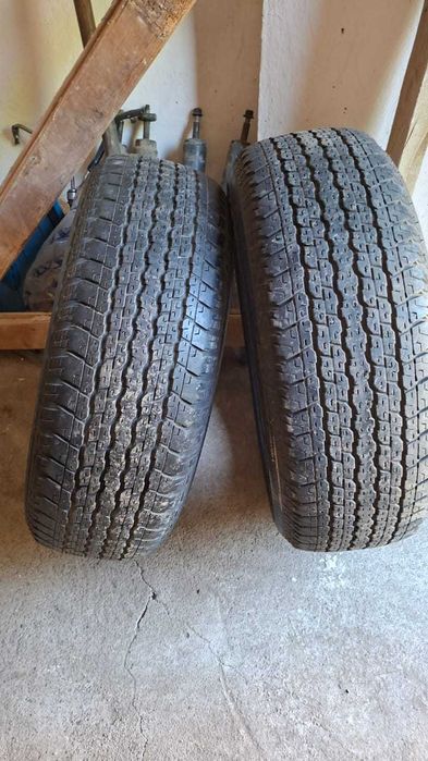 Продам шины Bridgestone 265/65 R17