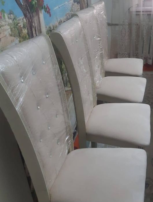 Комплект стулья и трансформер стол