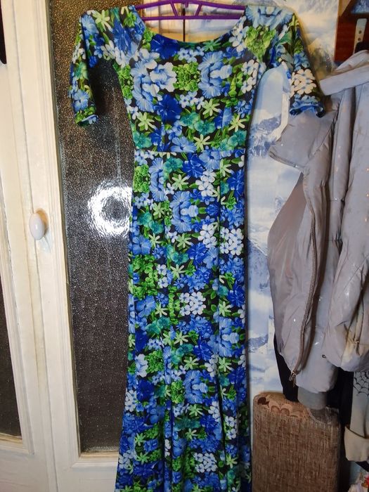 Продам платья и прочее