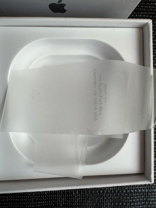 Airpods 4 foarte bune sigilate!!!