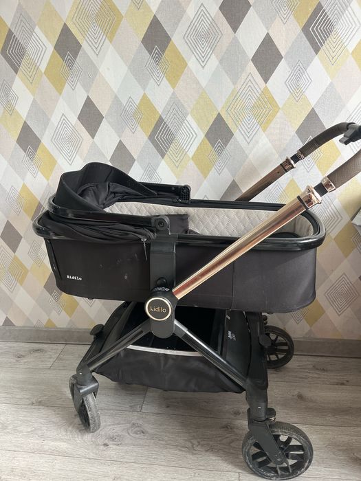 Продается коляска KIDILO