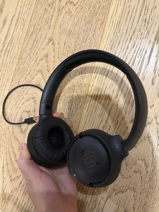 JBL наушники без проводные