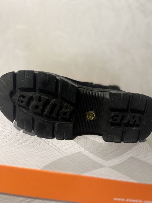 Продам замшевые сапожки (угги)