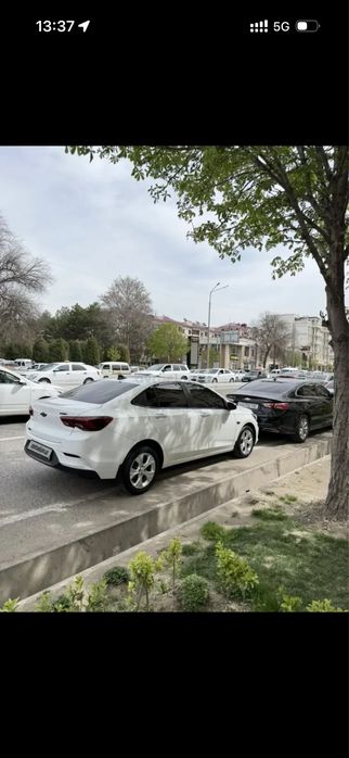 Chevrolet Onix 2023 — 3