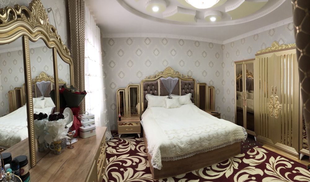 Xiva shaxrida shukrona bazar arqasinda