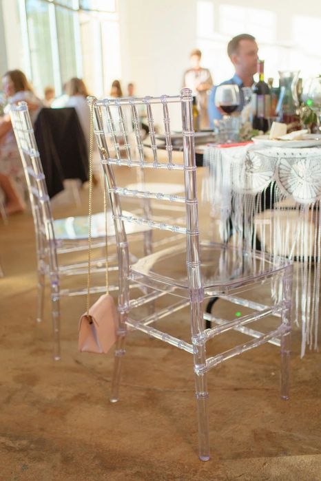 Аренда хрустальных стульев