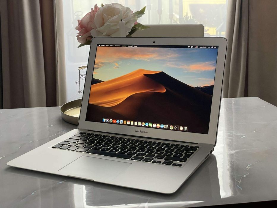 Apple MacBook Air 13" I5, 256Gb SSD,  stare perfecta!