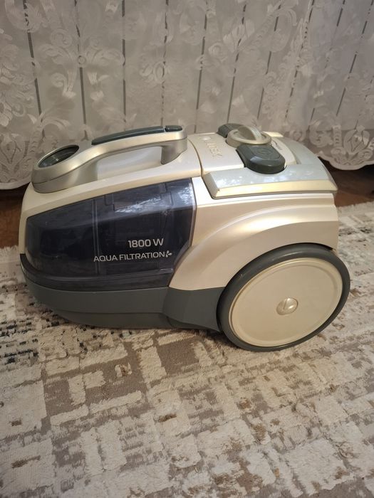 Пылесос VITEK-1800W