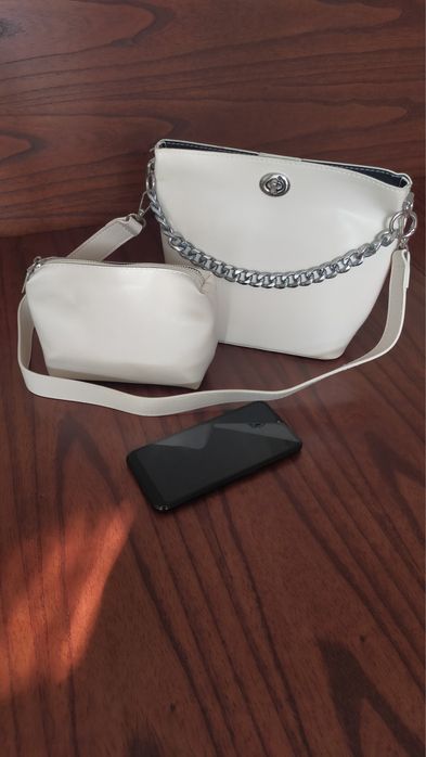 Продам новые сумки по 5000