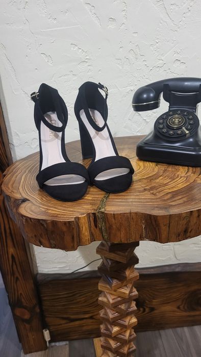 Брендовые босаножки