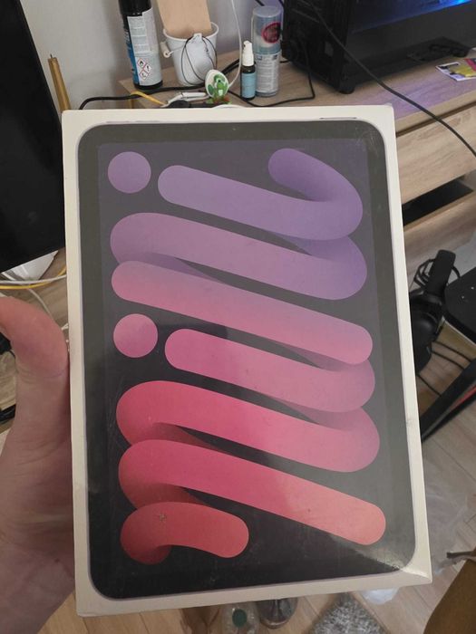 SIGILAT iPad mini model A2567 64gb cu Ipencil