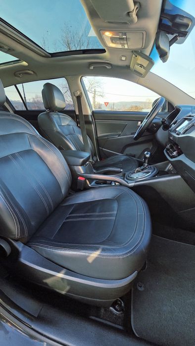 Vând Kia Sportage 2.0 CRDI 184CP AWD