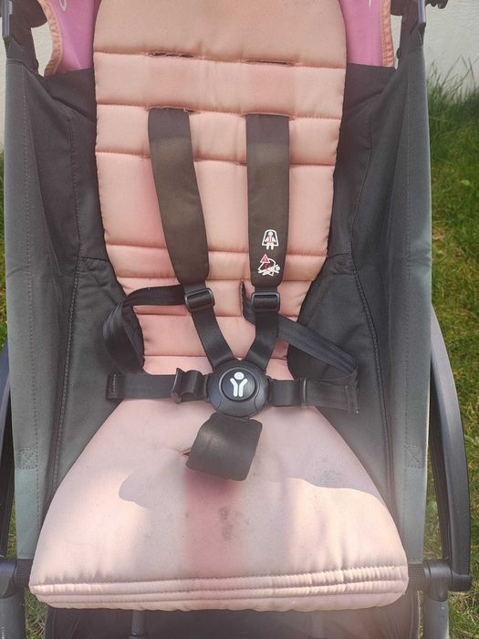 Carucior Babyzen Yoyo, culoare roz, stare buna