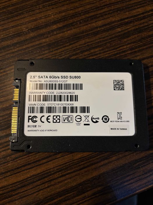 SSD ADATA S800 de 512GB pe SATA3 2.5 inch 100%
