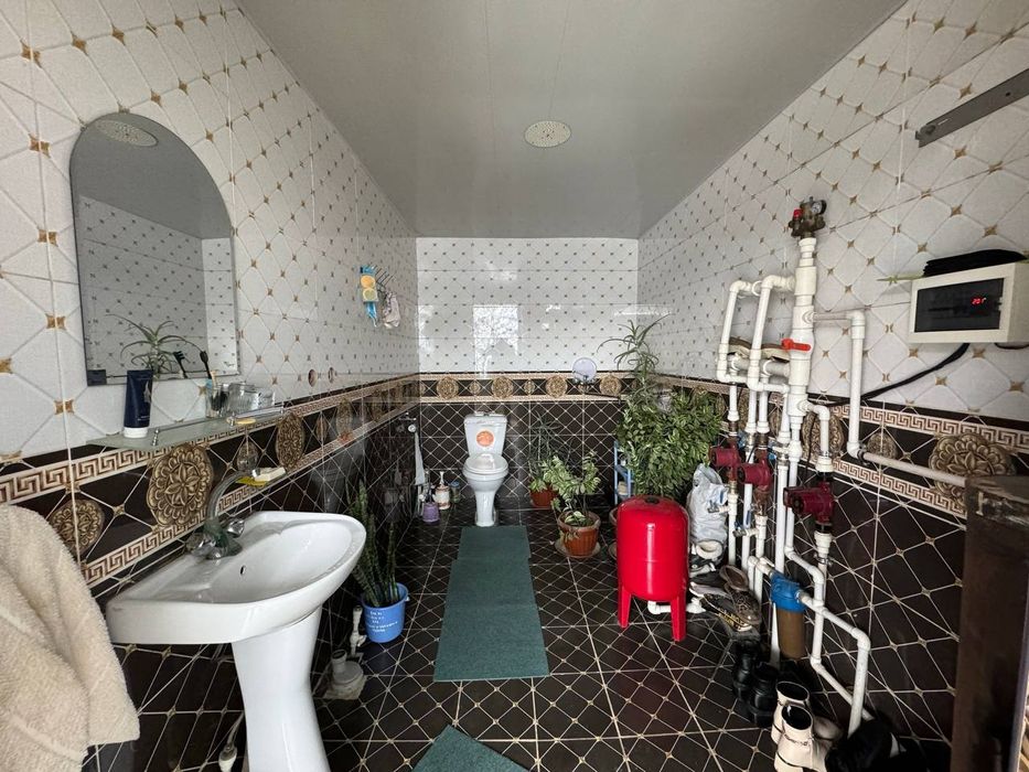 Сотилади 4,45 сотих Сергели тумани Хонабодда 5 та хона