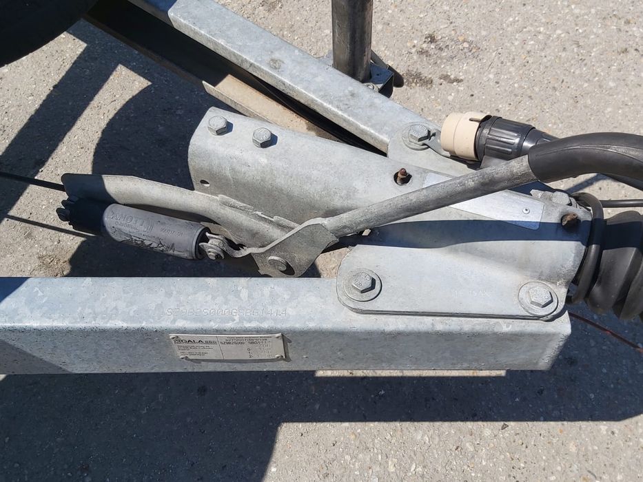 Trailer auto 2700 kg