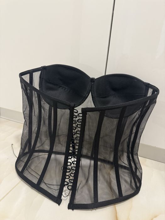 Корсети мерен и бежов 42 размер M