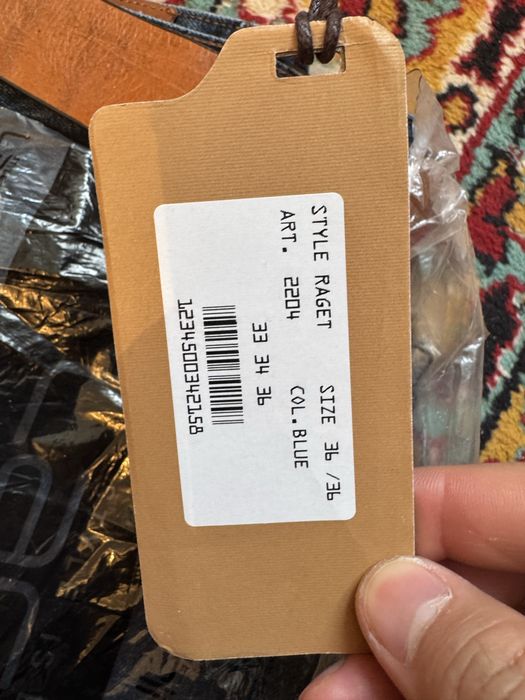 Продам джинсы новая