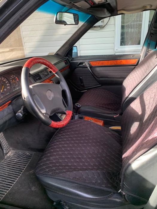 Продам Mersedes 124