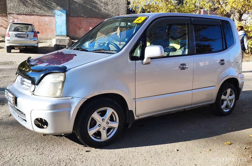 Продам машину HONDA CAPA
