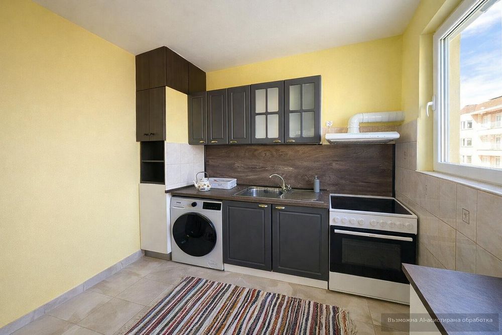 Тристаен апартамент под наем в Център