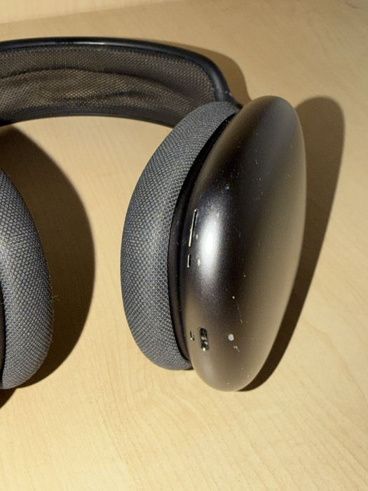 Оригинал AirPods Max Lightning