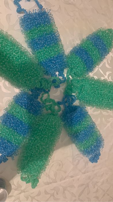 Колдан токылган мочалка