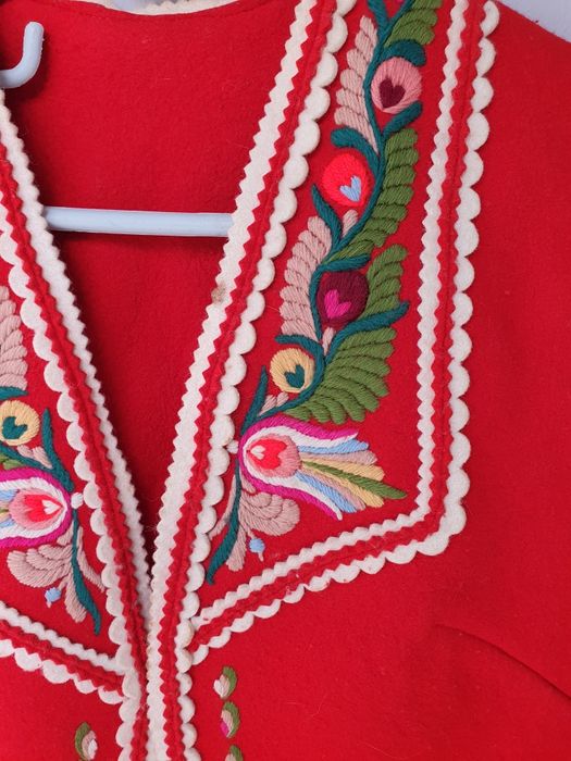 Vesta populara unisex