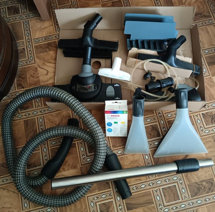 Пылесос моющий Bosch Serie 4