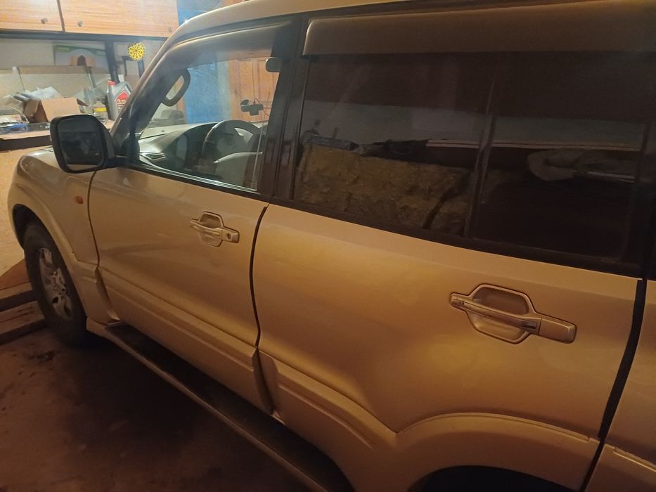 Продам митсубиси паджеро 3