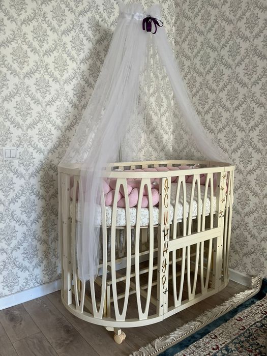 Манеж - кровать.